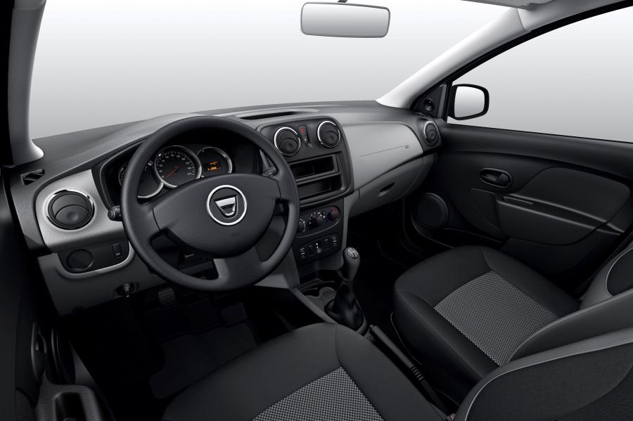  Dacia Logan 2013 года  (фото 8 из 17)